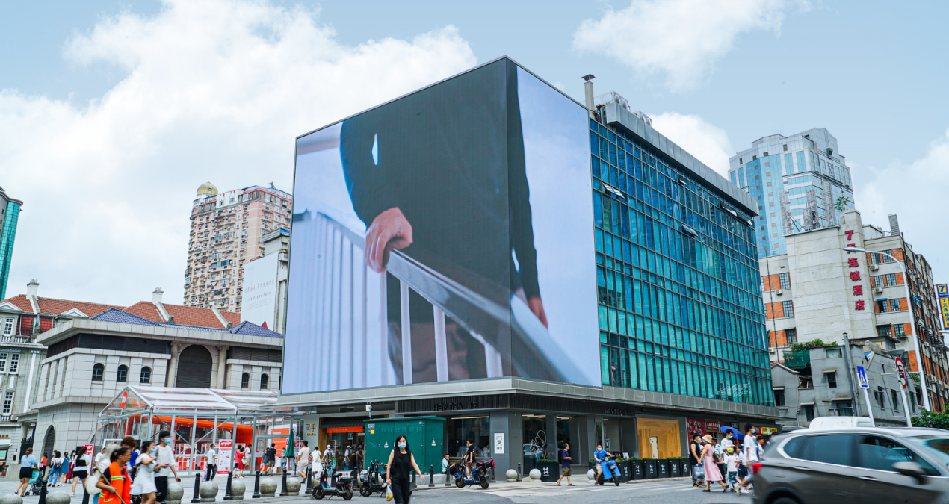 武漢江漢路商圈-裸眼3D Mega LED大屏廣告